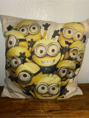 Set Of 2 Minions Yellow Decorative Throw Pillow - Fun Home Accent